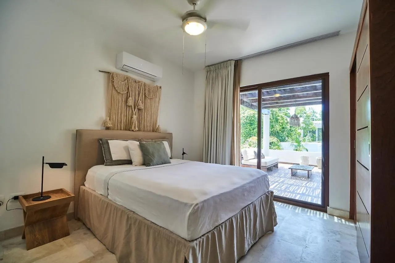 Holiday home Casa Mallorca Tropical Vibes Private Pool Backyard With Grill Sunroof & Hammock Concierge & Wifi Tulum